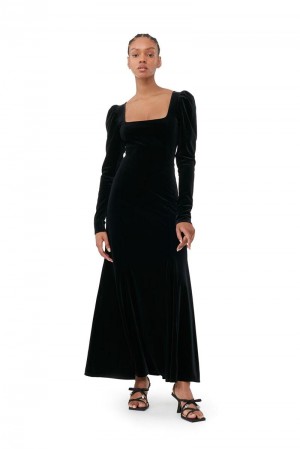 Ganni Velvet Jersey Maxikleid Schwarz | 153-SYEKHZ